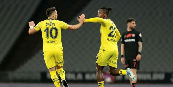 Fenerbahçe'den 10'uncu deplasman galibiyeti
