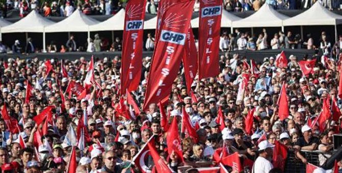 CHP'den emekçilere 1 Mayıs çağrısı: 'Taksim'den vazgeçmiyoruz'