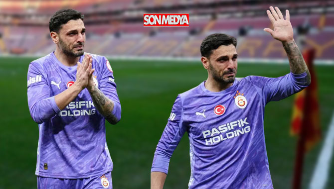 Hatalı gol sonrası gözyaşlarına boğuldu: Önce ıslıklandı, sonra alkışlandı