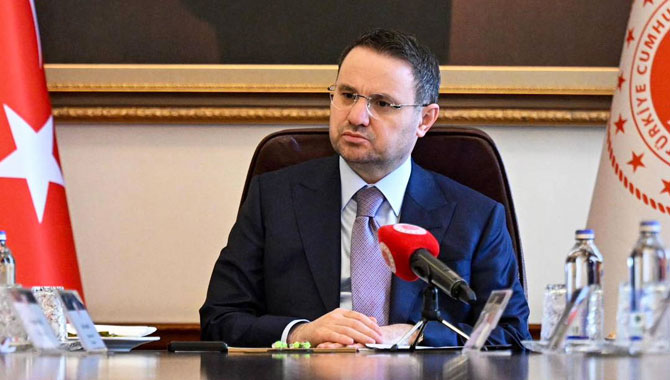 Bakan Gürlek'ten 27 Nisan'ın yıldönümünde hukuk ve demokrasi mesajı