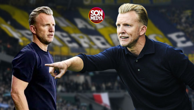 Fenerbahçe'nin yardımcı antrenörü Dirk Kuyt İstanbul'da