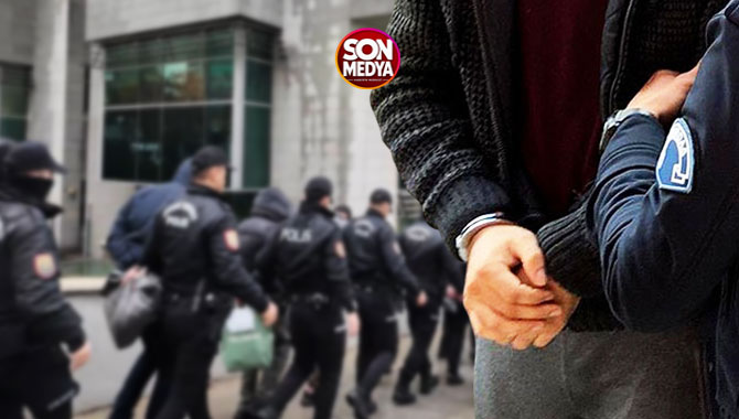 İstanbul'da suç örgütü operasyonu: Adreslerden kalaşnikof, tabanca ve mermiler çıktı