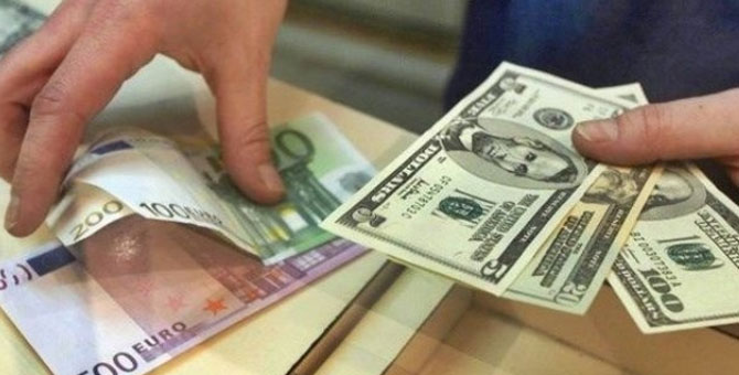 Dolar, euro ve gram altından yeni rekor