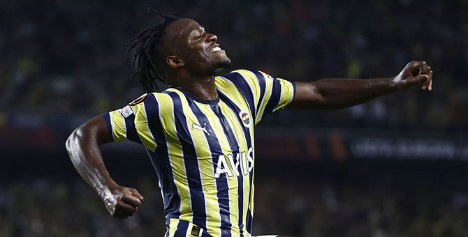 Fenerbahçe'nin yeni transferi Batshuayi'den Kiev'e 90+2 şoku