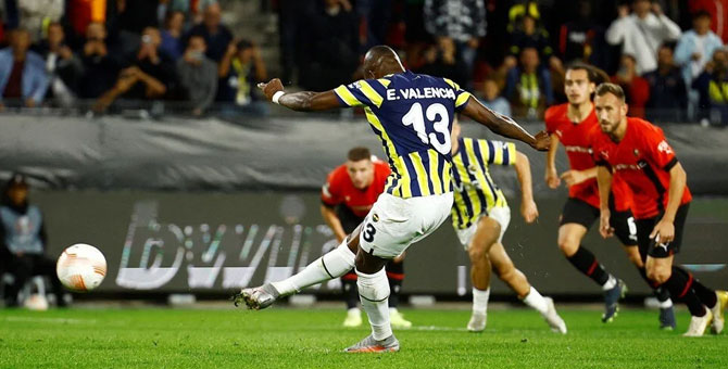 Fenerbahçe, Rennes karşısında direkten döndü: 2-2