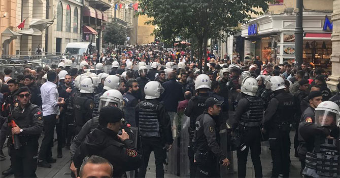 İstanbul Valiliği: Beyoğlu'nda 121 kişi gözaltına alındı