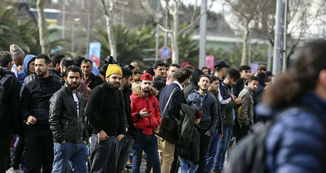 Bakanlık açıkladı: Türkiye'de 5 milyondan fazla yabancı bulunuyor