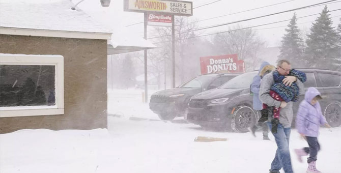 ABD'de kar fırtınası: 15 kişi öldü, yüz binlerce ev elektriksiz kaldı
