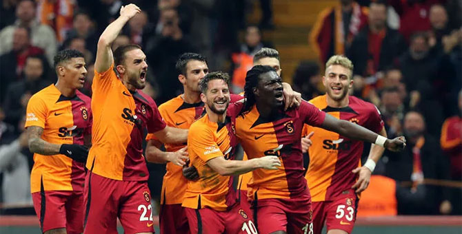 Galatasaray, Ankaragücü'nü devirdi, zirve yine el değiştirdi