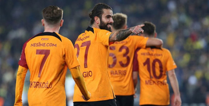 Galatasaray, Fenerbahçe'ye Kadıköy'ü dar etti: 3-0