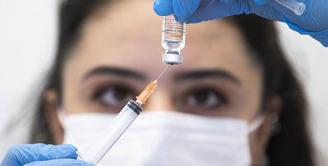 Kalp krizindeki artışın nedeni korona aşıları mı? Prof. Müftüoğlu yanıtladı