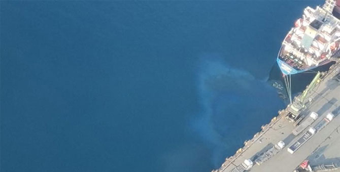 İzmit Körfezi'ne kimyasal madde boşaltan gemiye büyük para cezası