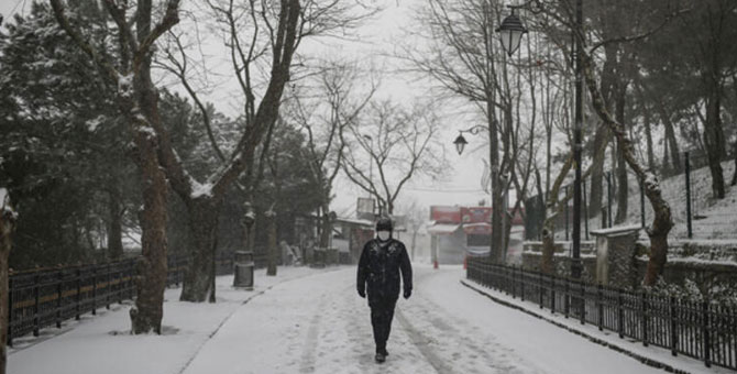 Meteoroloji uzmanı İstanbul'da beklenen kar yağışı için tarih verdi