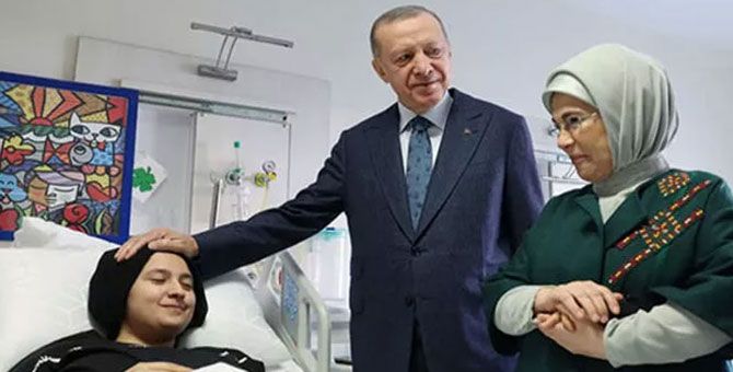 Erdoğan'dan enkazdan 248 saat sonra kurtarılan Aleyna'ya ziyaret