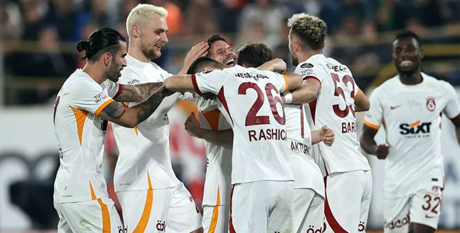 Galatasaray uçuşa geçti: Alanyaspor'a da fark attı