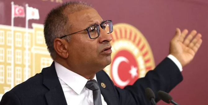 Özcan Purçu'dan 'Roman aday' tepkisi: CHP'den istifa etti