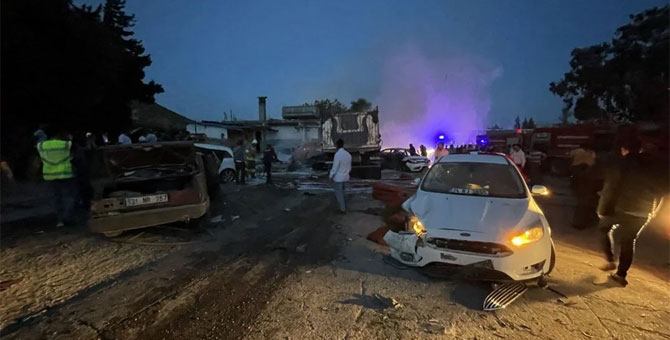 Hatay'da kamyon dehşeti: 12 ölü, 3'ü ağır 31 yaralı