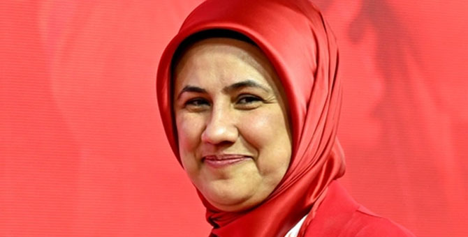 Kızılay'da bir ilk: Fatma Meriç Yılmaz, ilk kadın başkan