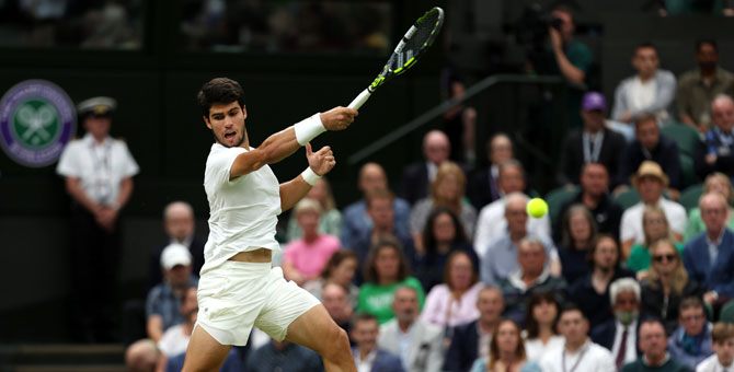 Djokovic'i devirdi: Wimbledon'da Alcaraz fırtınası