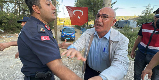 Jandarma'dan CHP'li Mahmut Tanal hakkında suç duyurusu
