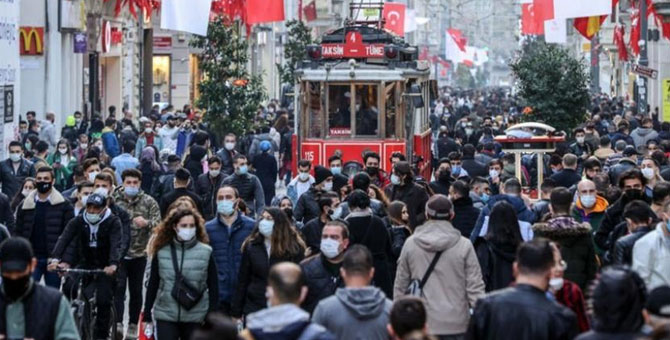 İBB, İstanbul'da yaşayan yabancı sayısını açıkladı