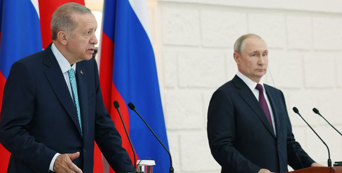 Erdoğan ve Putin'den tahıl koridoruyla ilgili flaş açıklamalar