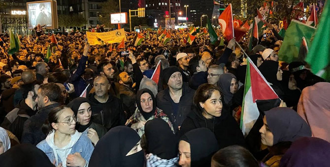 İsrail'e tepkiler çığ gibi büyüyor: Türkiye ve dünya ayakta!