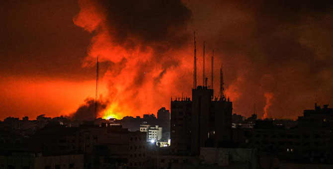 İsrail savaş uçakları Türk-Filistin Hastanesi'ni bombaladı