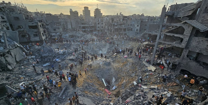 İsrail vahşeti sürüyor: Bir mülteci kampını daha vurdu, 100 sivil öldü