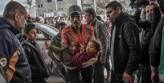 Gazze'de can kaybı sürekli artıyor: Ölü sayısı 17 bin 700'e çıktı