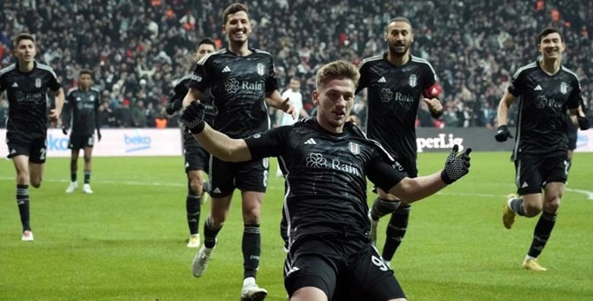Beşiktaş'tan yeni hocası ile lige 3 gollü başlangıç