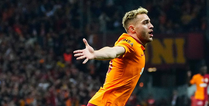 Galatasaray, zorlu Başakşehir engelini 2 golle aştı