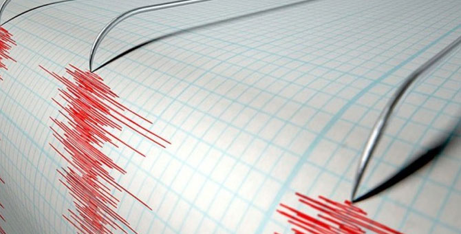 Kuşadası açıklarında korkutan deprem