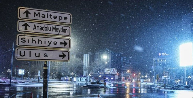 Ankara'da kar yağışı devam ediyor