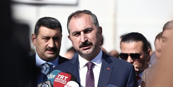Adalet Bakanı Gül görevden affını istedi, Erdoğan kabul etti