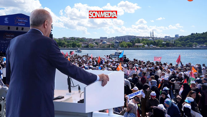 Erdoğan İstanbul'un fethi programına katıldı, 