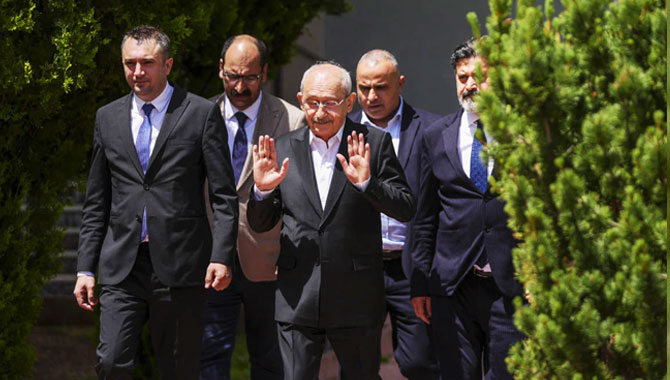 CHP'de gerginlik had safhada: 'Grup toplantısına Kılıçdaroğlu başkanlık edecek'