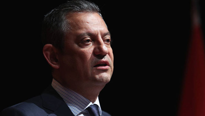 Özgür Özel'den yeni parti çıkışı: 'Kurultay yapılmazsa CHP'yi seçime sokmayabilirler'