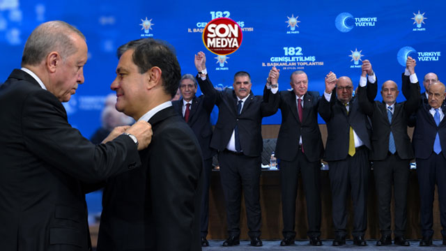 9 belediye başkanı daha AK Parti'ye geçti: 5'i CHP'den